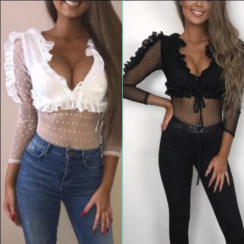 Modern női blúz mély nyakkivágással és hosszú ujjú fehér és fekete színben