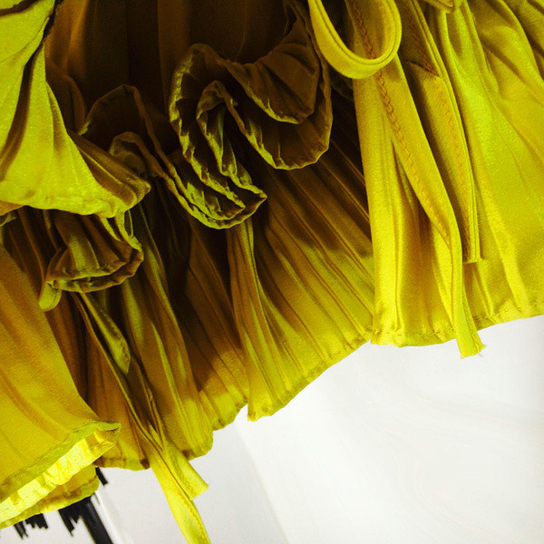 Bluză de damă elegantă cu decolteu în V în mai multe culori