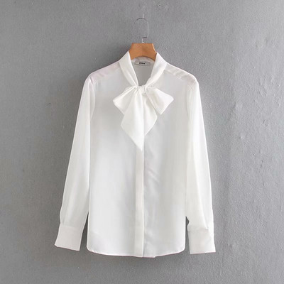 Női fehér ing klasszikus modell nyakkikötővel