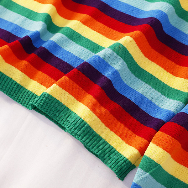 Bluză de damă în dungi cu mâneci lungi și fermoar