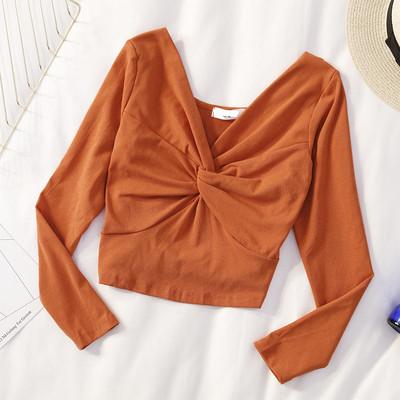 Női rövid blúz több színben V-nyakkal