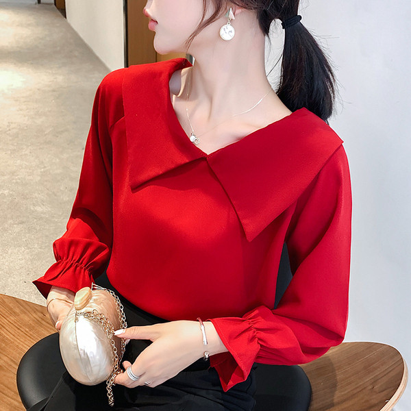 Elegáns női ing piros színben, spitz nyakkivágással