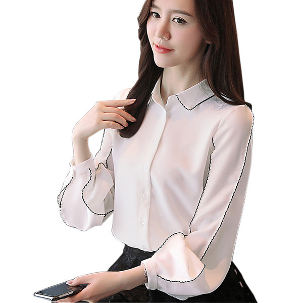 Aktuális női ing fehér és fekete színben, klasszikus gallérral