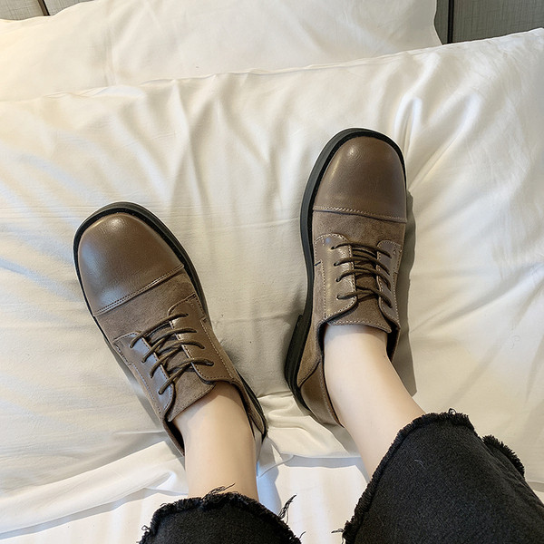 Pantofi casual dama cu sireturi in negru si maro