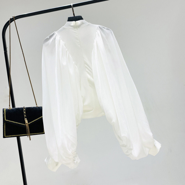 Stílusos női ing széles ujjú fehér és fekete színben