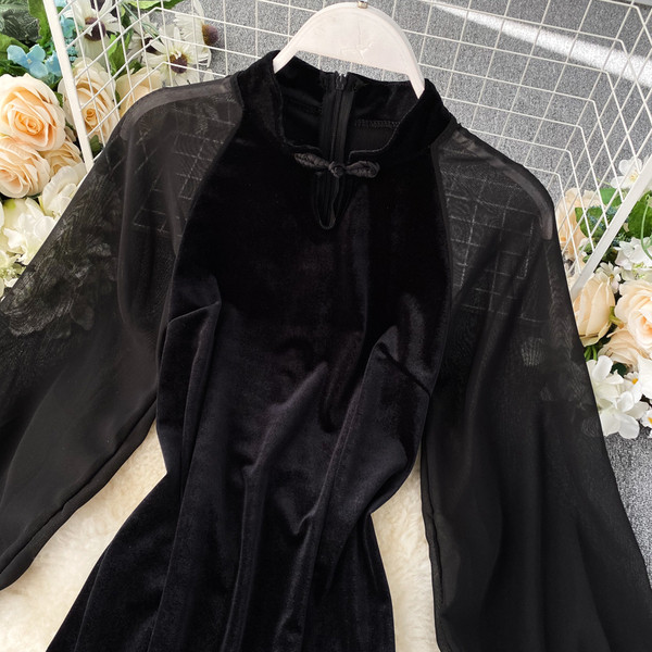 Modern női bársonyruha hosszú ujjú fekete színben