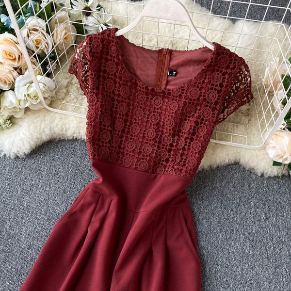 Salopeta lunga de dama cu maneca scurta si dantela in mai multe culori