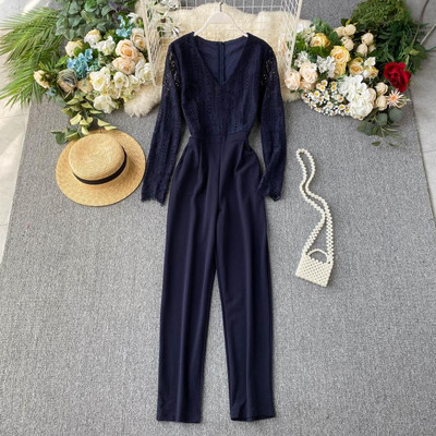 Salopeta de dama moderna cu decolteu spitz si dantela in diferite culori