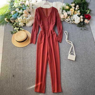 Salopeta de dama moderna cu decolteu spitz si dantela in diferite culori