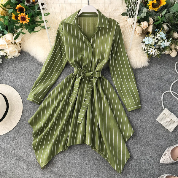 Rochie de dama asimetrica in dungi cu curea in mai multe culori