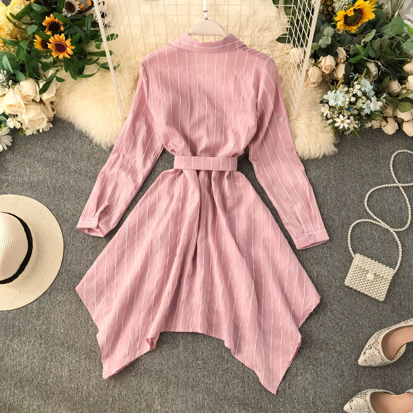 Rochie de dama asimetrica in dungi cu curea in mai multe culori