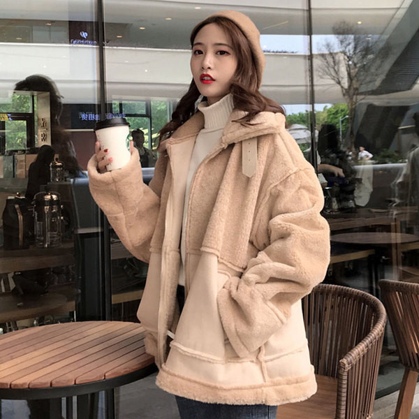 Modern női kabát három színben, széles cipzáras modellel