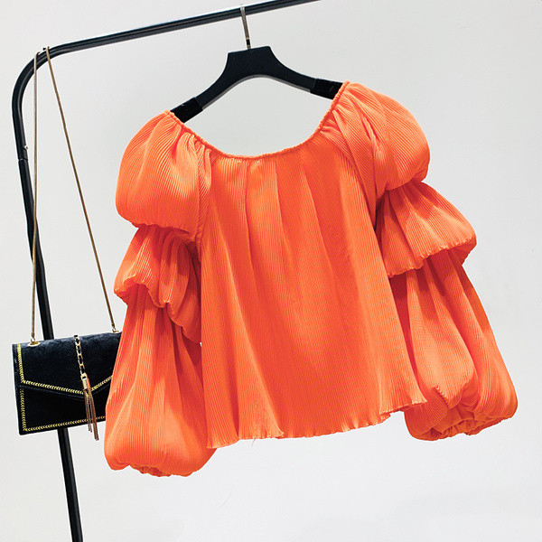 Γυναικεία κομψή μπλούζα με λαιμόκοψη και φαρδιά μανίκια σε δύο χρώματα