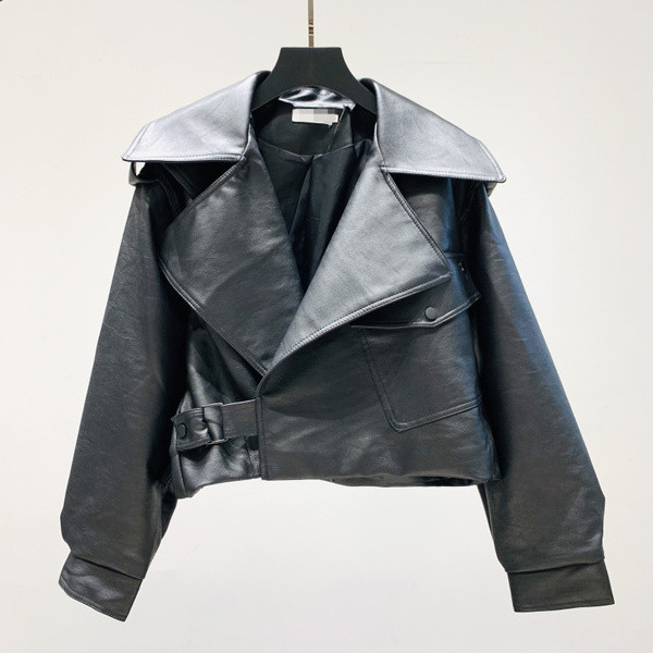 Női bőrdzseki spitz nyakkivágással, fekete színben