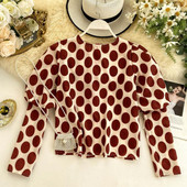 Modern női pöttyös blúz O-nyakkal, többféle színben