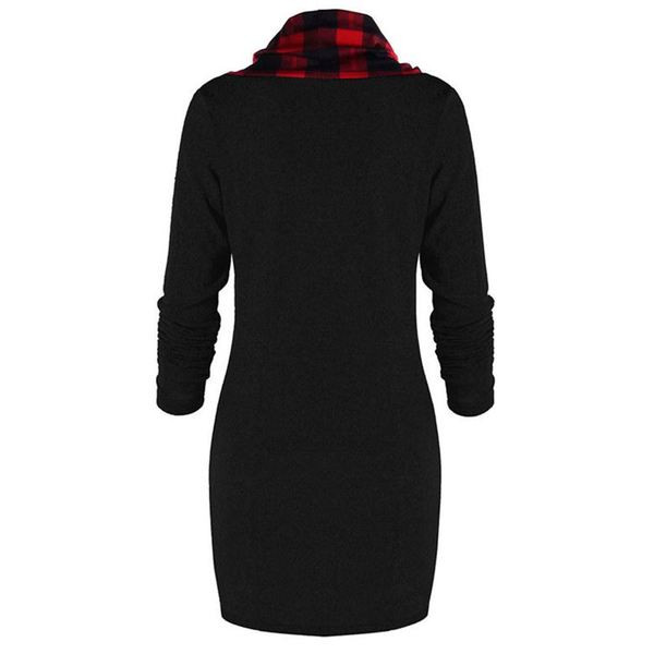 Tunica de dama cu nasturi si elemente in carouri