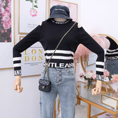 Pulover de dama model nou cu decolteu in O si decupaje