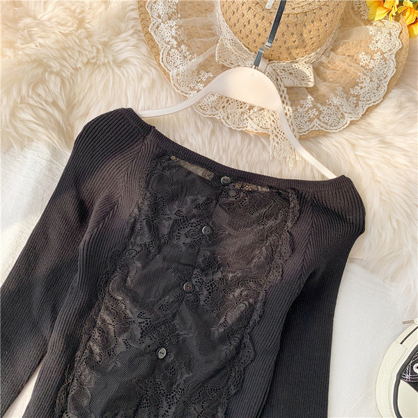Modern női blúz csipkével és hosszú ujjú fekete színben
