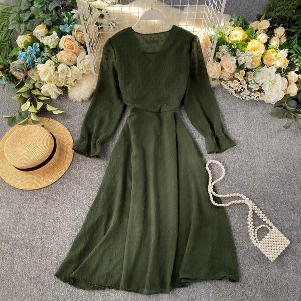 Női ruha gombokkal, spitz nyakkivágással több színben