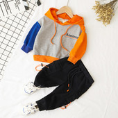 Modern gyerek szett fiúknak felirattal és linkekkel