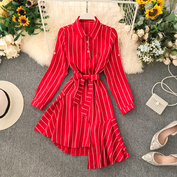 Aszimmetrikus modell női ruha típusú ing övvel több színben