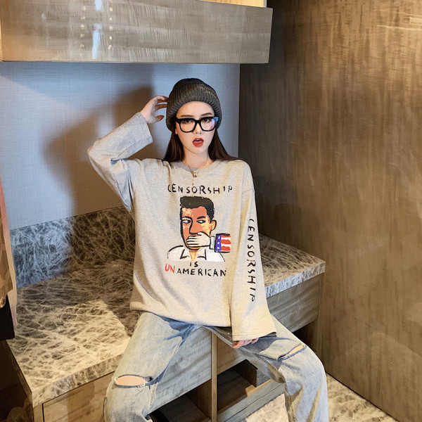 Női alkalmi blúz szürke színben, rátéttel