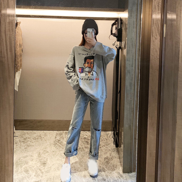 Női alkalmi blúz szürke színben, rátéttel