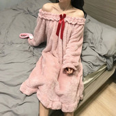 Model croiat cămașă de noapte de damă în două culori