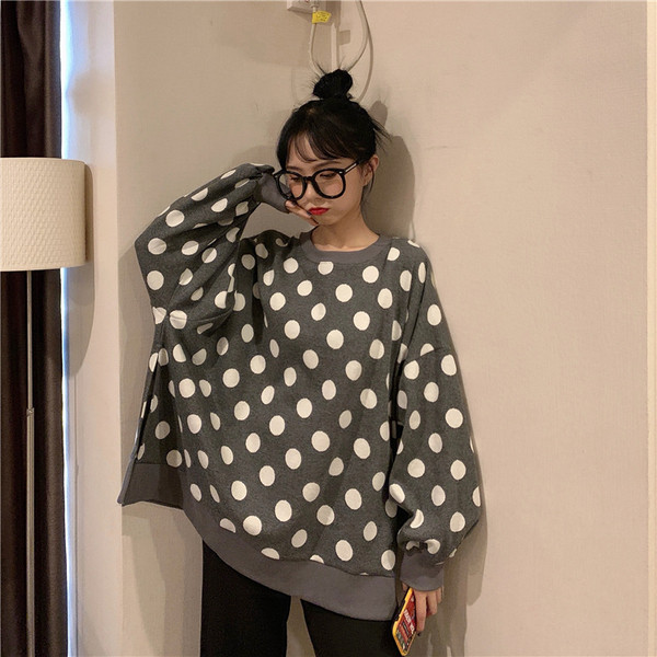 Női lezser, széles pöttyös blúz ovális nyakkivágással, két színben