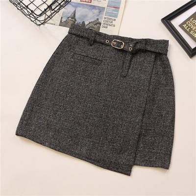 Aktuális női szoknya két színben, magas derékkal és övvel