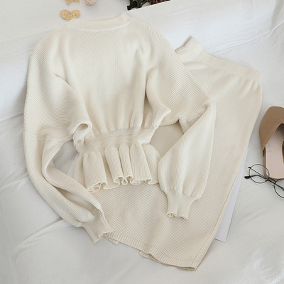 Kötött női szett két részből, különböző színekben