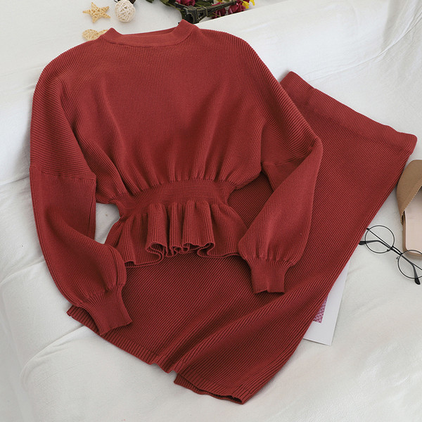 Kötött női szett két részből, különböző színekben