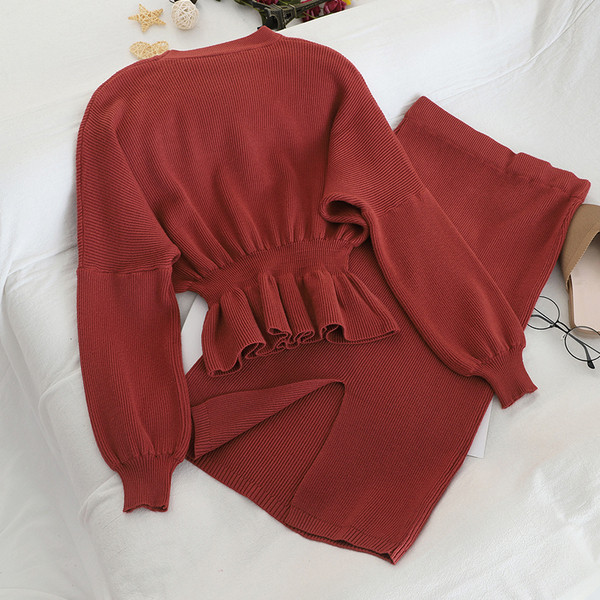 Kötött női szett két részből, különböző színekben