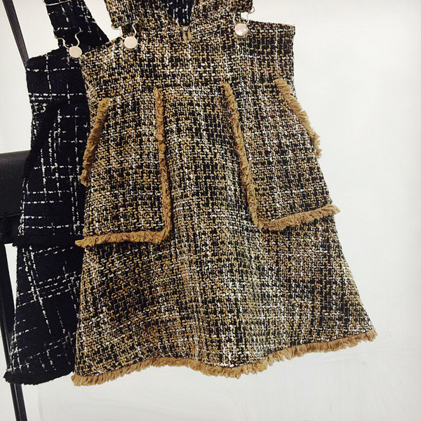 Női aktuális ruha - szabású modell két színben