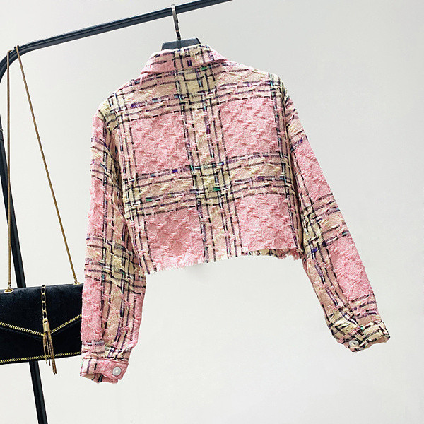 Rövid női tavaszi kabát széles modell