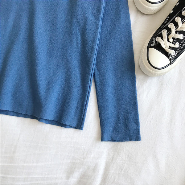 Modern női blúz négy színben, gombokkal és hosszú ujjú