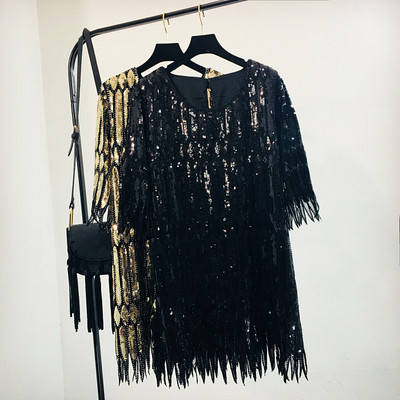 Modern női ruha kerek nyakkivágással és flitterekkel, három színben