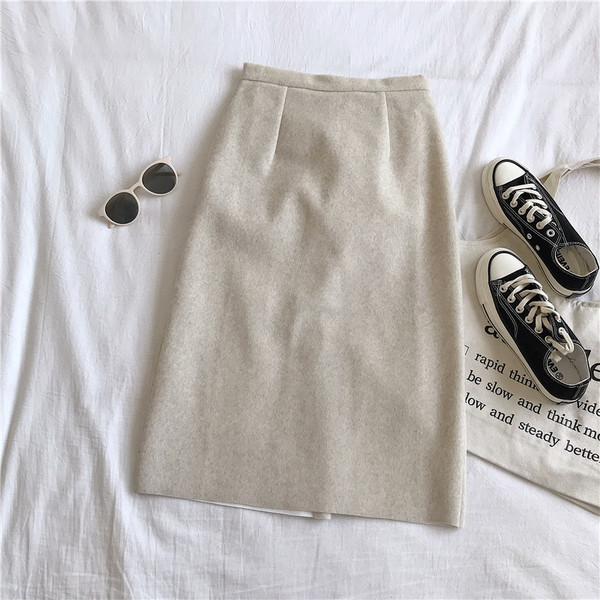 Aktuális női szoknya három színben, magas derékkal és cipzárral