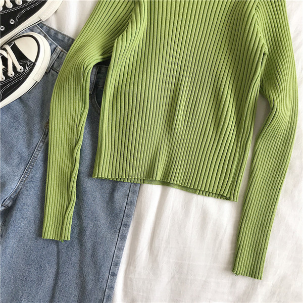 Bluză de damă modernă în trei culori cu inscripții și decolteu O