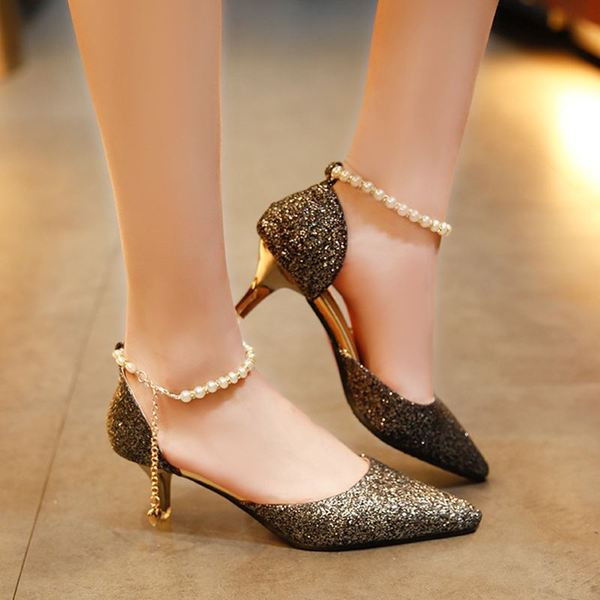 Stílusos női cipő flitterekkel és gyöngyökkel, három színben