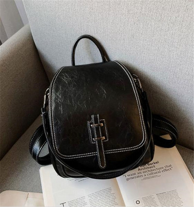 Modern női hátizsák öko bőrből három színben és fém elemmel