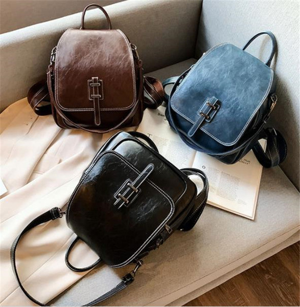 Modern női hátizsák öko bőrből három színben és fém elemmel