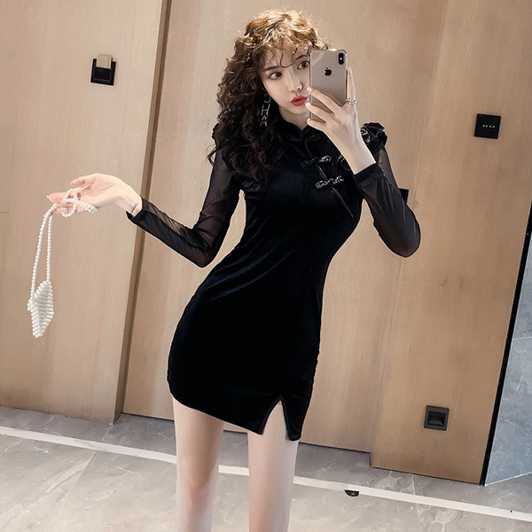 Rochie scurtă de damă modernă cu mâneci pecete în negru