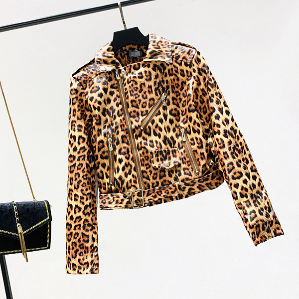 Hitt modern női bőrkabát állatmintás és cipzáros elemmel