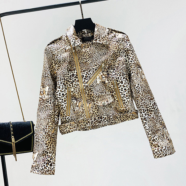 Hitt modern női bőrkabát állatmintás és cipzáros elemmel