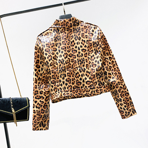 Hitt modern női bőrkabát állatmintás és cipzáros elemmel