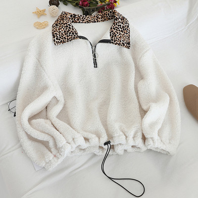 Μοντέρνο γυναικείο πουλόβερ με λαιμόκοψη σε διάφορα χρώματα