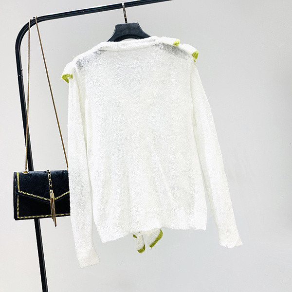 Vékony női kardigán spitz nyakkivágással, több színben