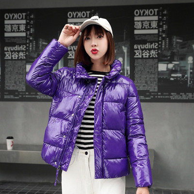 Μοντέρνο  γυναικείο χειμωνιάτικο  μπουφάν με ψηλό κολάρο και γυαλιστερό αποτέλεσμα σε διάφορα χρώματα