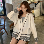 Női modern hosszú kardigán két színben, gombokkal